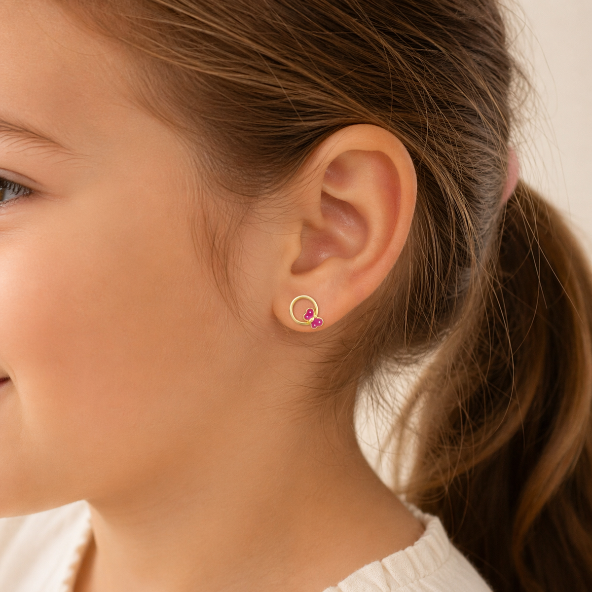 Pendientes Infantiles de Oro 9K con Mariposa