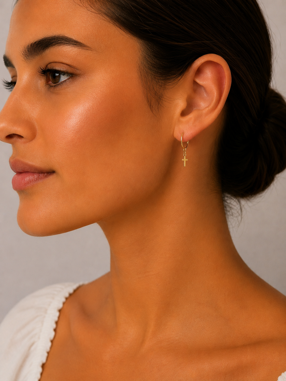 Pendientes Aro con cruz de oro 18 quilates
