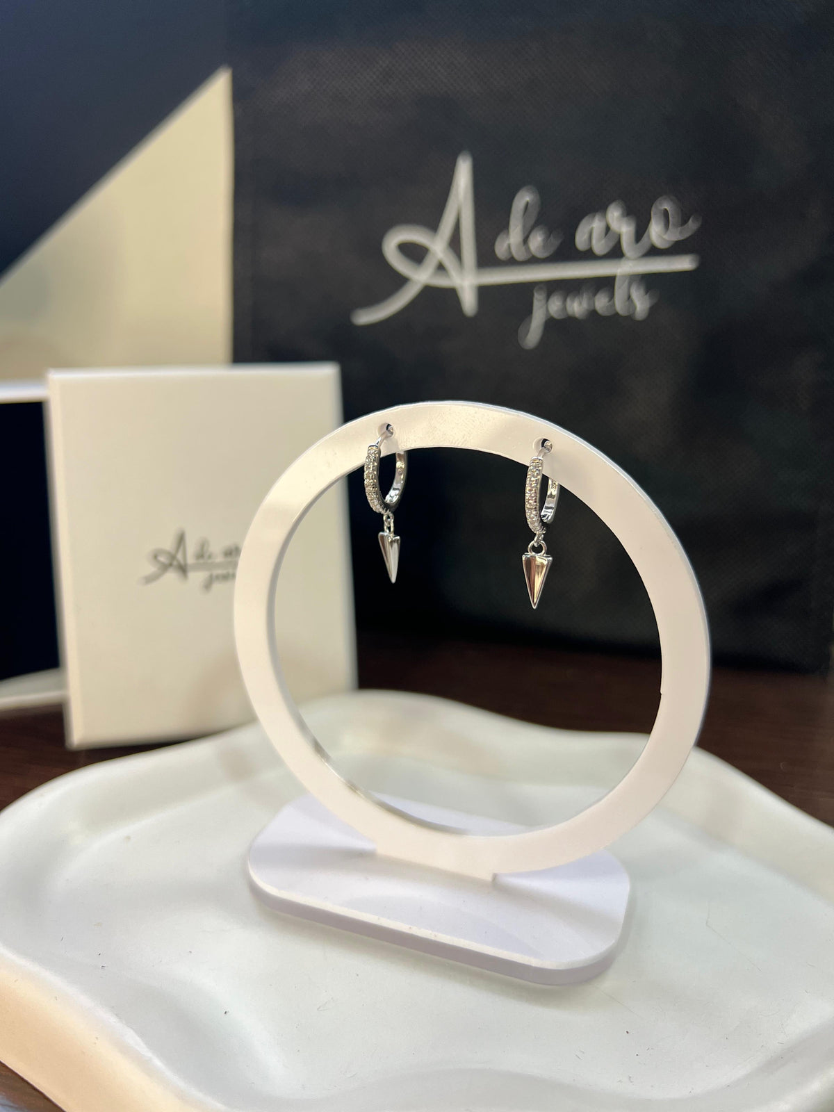 Pendientes de Plata 925 con Aro y Colgante de Punta