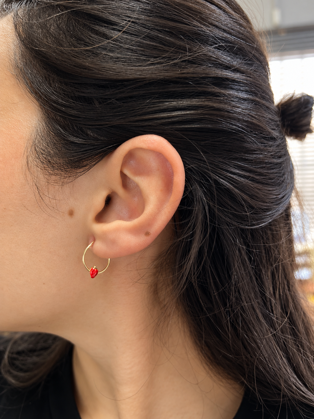 Pendientes de Oro de 9 Quilates con Fresa Roja 14 mm