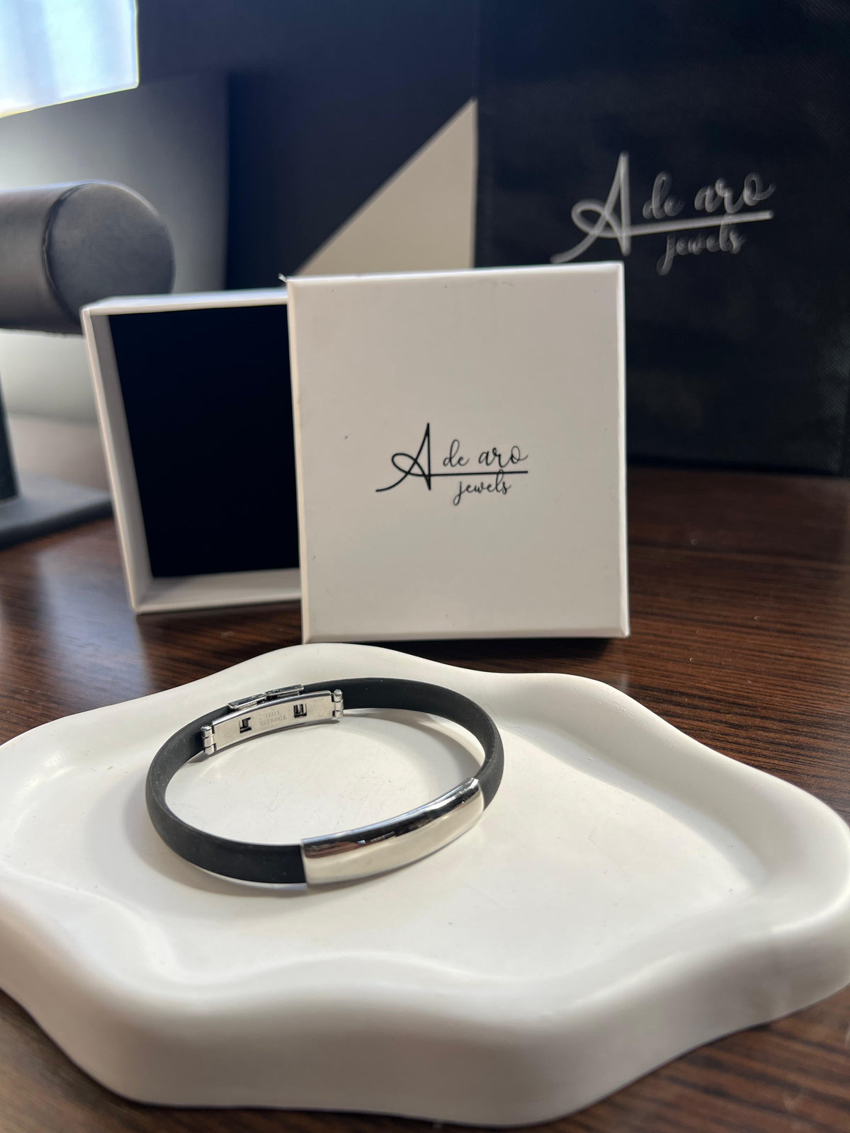 Pulsera de acero inoxidable lisa