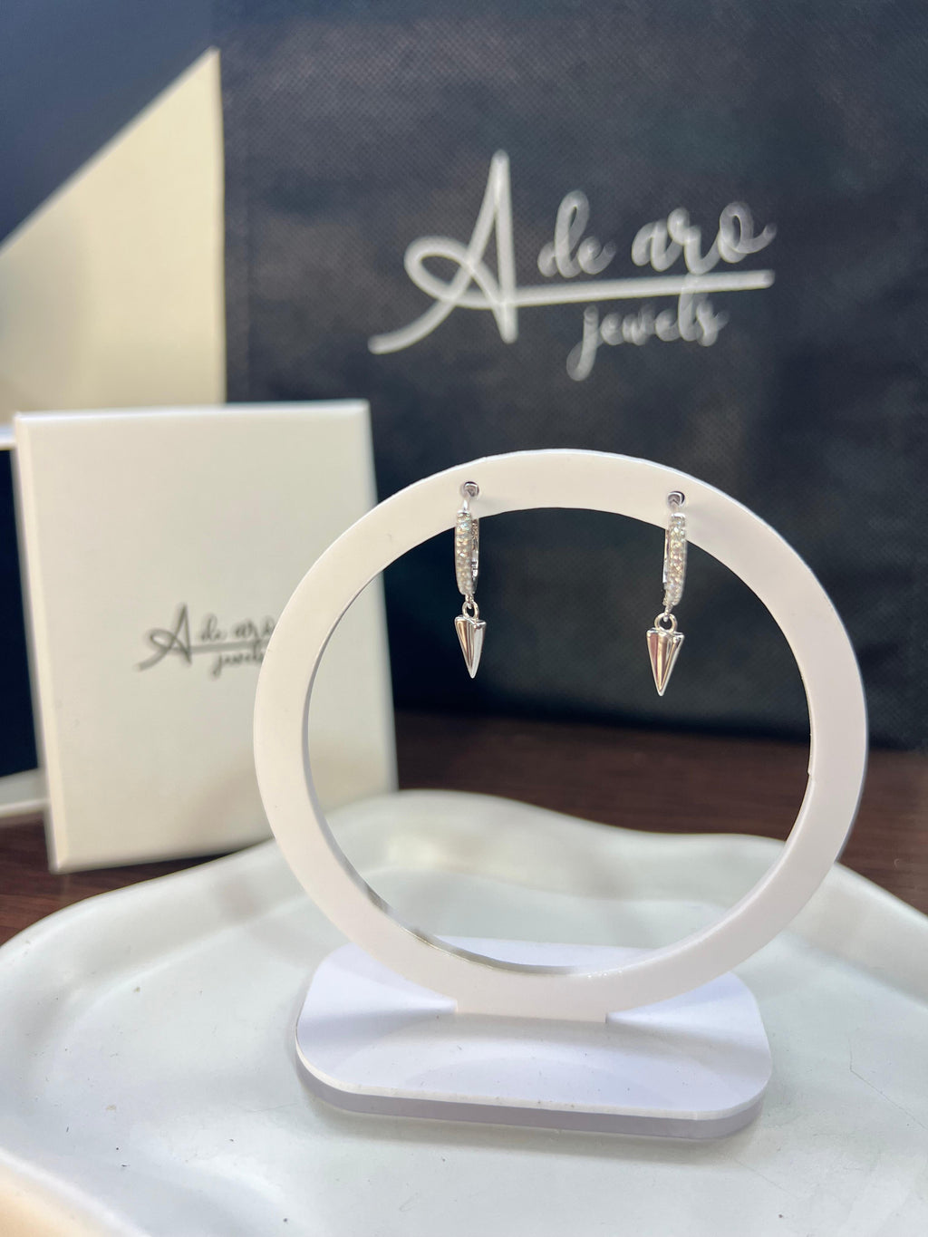 Pendientes de Plata 925 con Aro y Colgante de Punta
