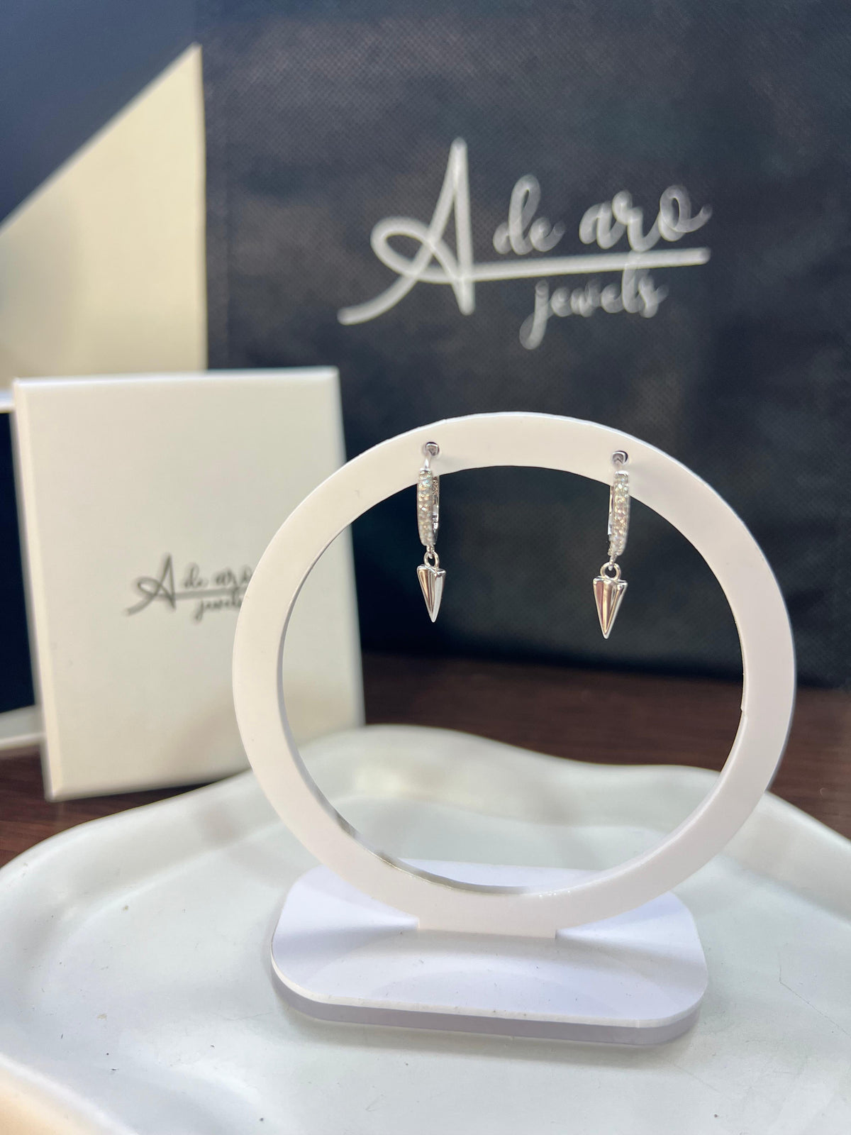 Pendientes de Plata 925 con Aro y Colgante de Punta